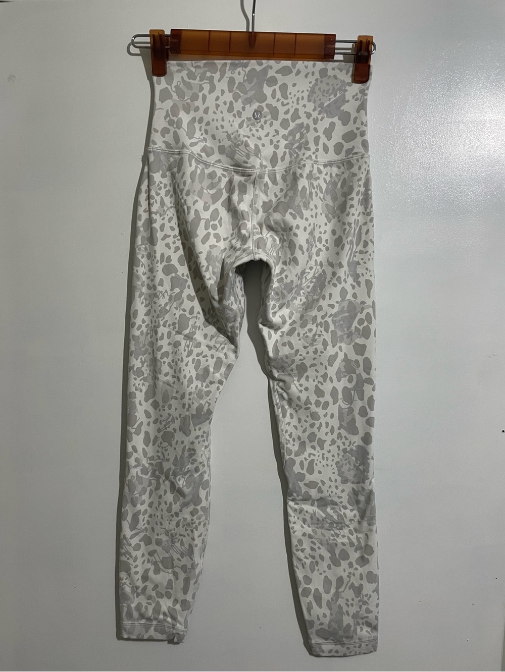 lululemon athletica gray white and Light Gray Animal Print Leggings